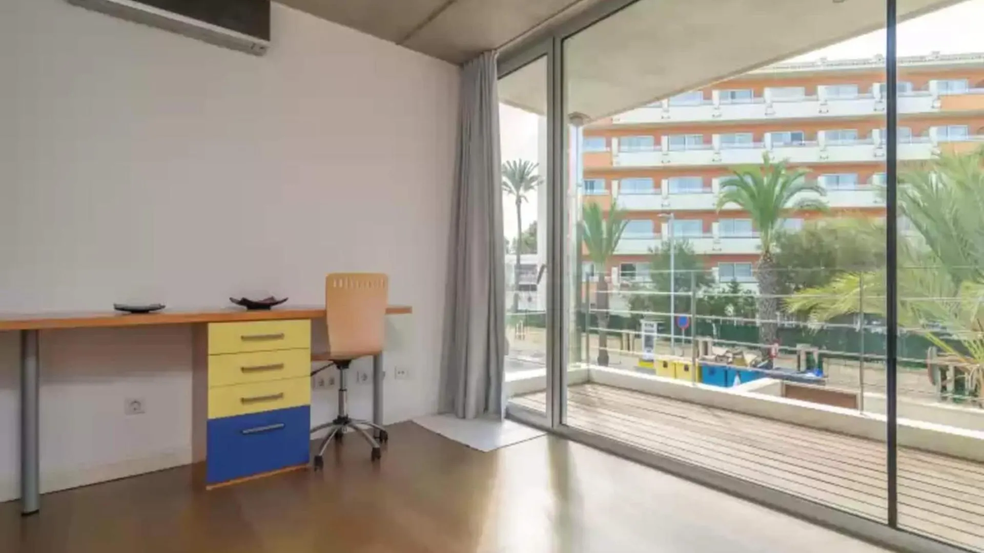 Modern Apartment With Balcony Can Picafort  İspanya